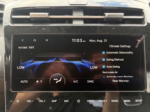 Used 2023 Hyundai Tucson Limited AWD/4WD image 37