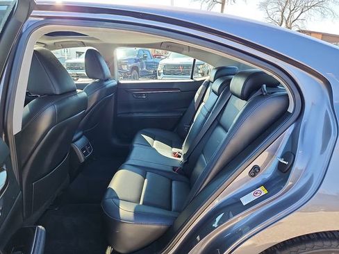 Used 2016 Lexus ES 350 w/ Navigation System Package image 10