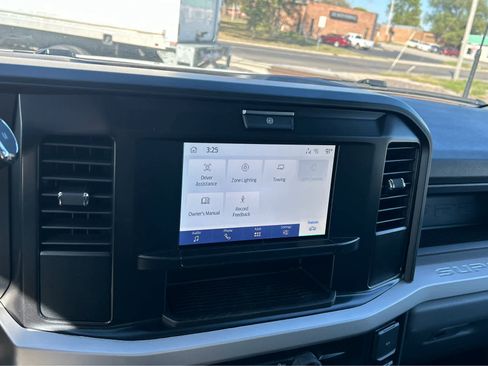 New 2025 Ford F550 4x4 Regular Cab Super Duty image 26