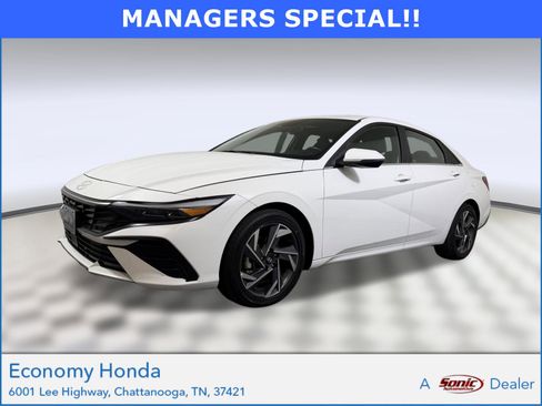 Used 2025 Hyundai Elantra Limited FWD image 1