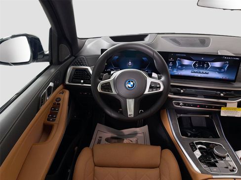 New 2026 BMW X5 xDrive50e AWD/4WD image 21