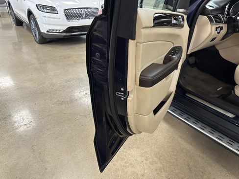 Used 2018 Mercedes-Benz GLE 350 image 48