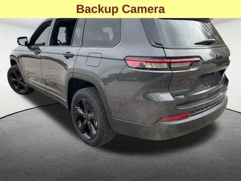 Used 2025 Jeep Grand Cherokee L Limited w/ Black Appearance Package AWD/4WD image 10