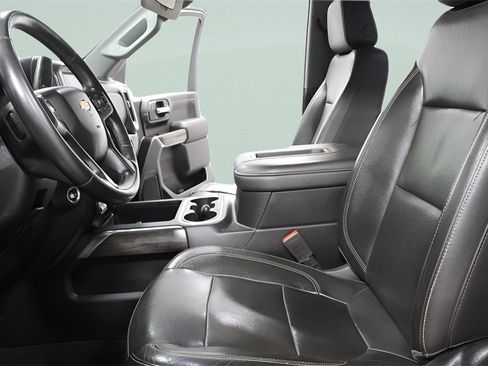 Used 2020 Chevrolet Silverado 2500 LTZ image 21