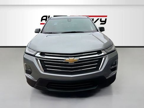 Used 2023 Chevrolet Traverse LS w/ LPO, Cargo Package FWD image 2