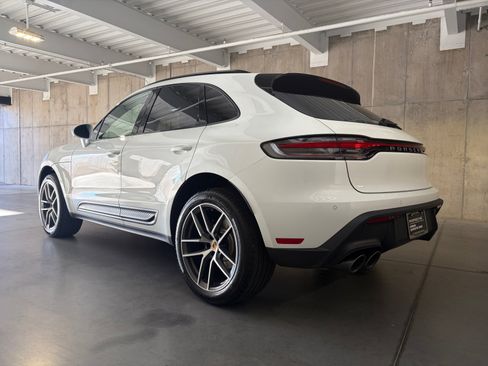 Certified 2026 Porsche Macan AWD/4WD image 3