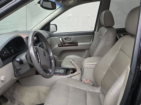 Used 2005 Kia Sorento EX image 9