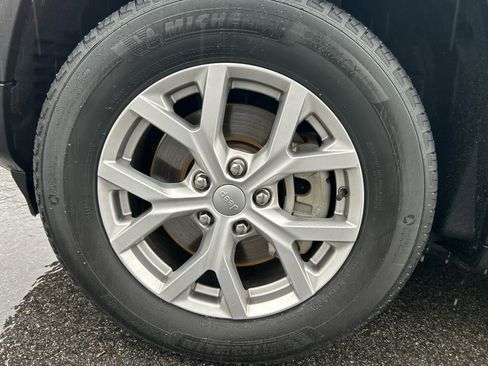 Used 2021 Jeep Grand Cherokee L Limited image 30