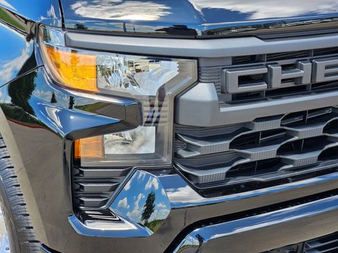 New 2026 Chevrolet Silverado 1500 Custom RWD image 9