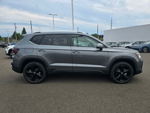 New 2025 Volkswagen Taos SEL image 3