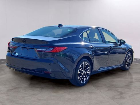 Used 2025 Toyota Camry XLE w/ Premium Package AWD/4WD image 4