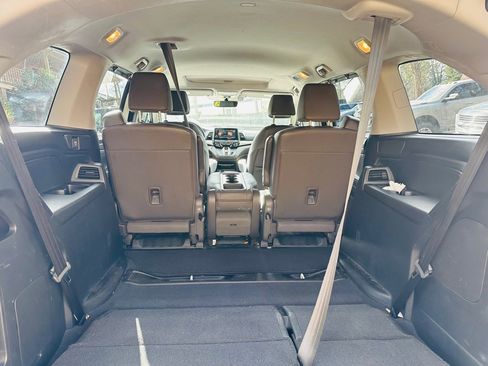 Used 2018 Honda Odyssey EX-L image 11