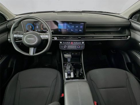 Used 2025 Hyundai Tucson SE AWD/4WD image 29