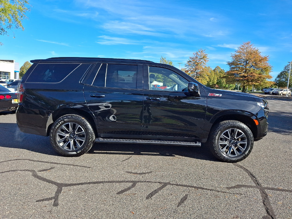 Used 2023 Chevrolet Tahoe Z71 w/ Luxury Package AWD/4WD image 10