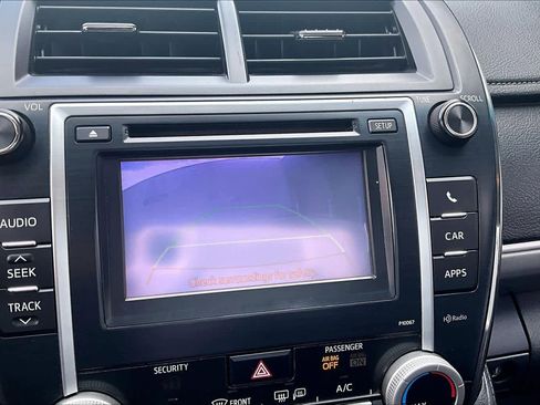 Used 2012 Toyota Camry SE FWD image 25