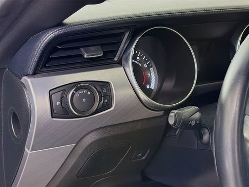Used 2021 Ford Mustang Premium image 12
