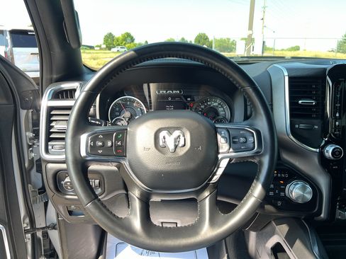 Used 2024 RAM 1500 Laramie AWD/4WD image 10