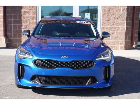 Used 2019 Kia Stinger Premium image 3