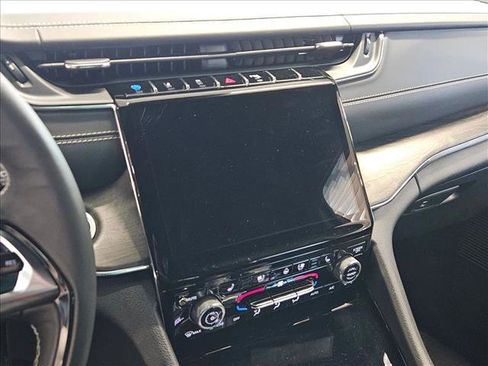 New 2024 Jeep Grand Cherokee Overland w/ Advanced Protech Group III image 11