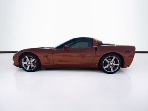 Used 2007 Chevrolet Corvette Coupe w/ Preferred Equipment Group RWD image 8