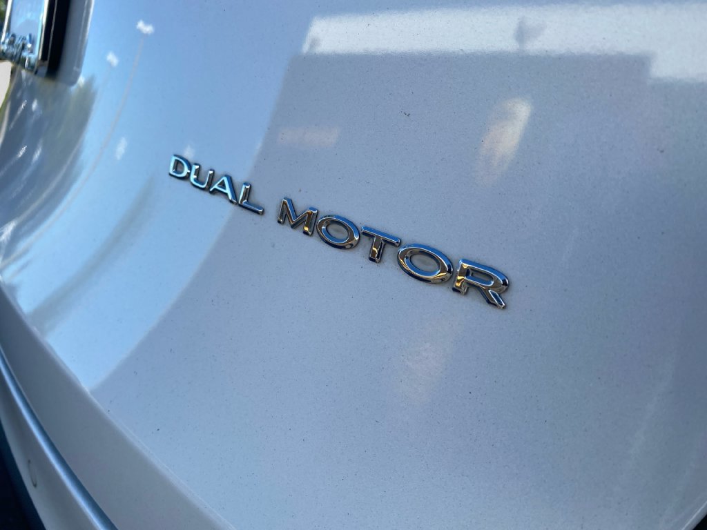 Used 2021 Tesla Model Y Long Range AWD/4WD image 28
