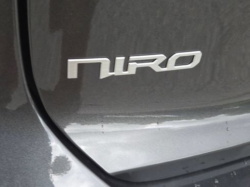 New 2026 Kia Niro EX FWD image 12