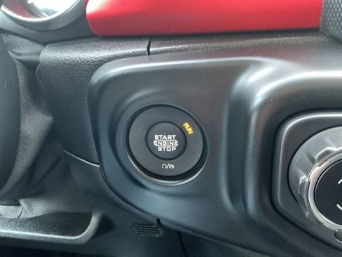 Used 2020 Jeep Gladiator Rubicon w/ LED Lighting Group image 47