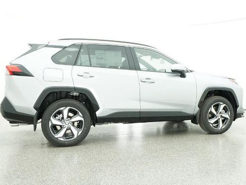 New 2025 Toyota RAV4 SE image 23