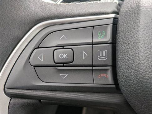 New 2025 Jeep Grand Cherokee Altitude image 22