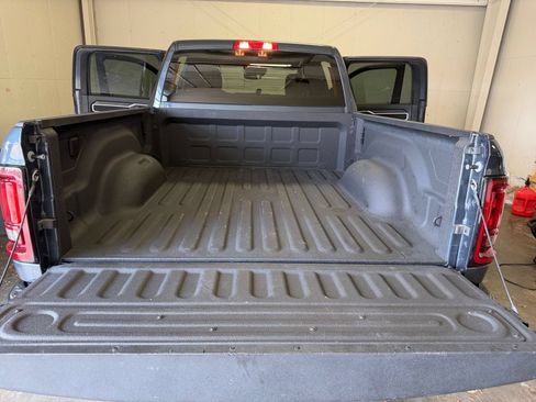 Used 2025 RAM 2500 Big Horn AWD/4WD image 31