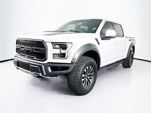 Used 2019 Ford F150 Raptor w/ Equipment Group 802A Luxury image 3
