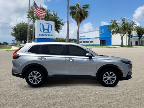 Used 2024 Honda CR-V LX image 4
