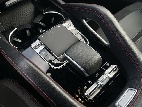 Used 2023 Mercedes-Benz GLE 53 AMG 4MATIC image 23