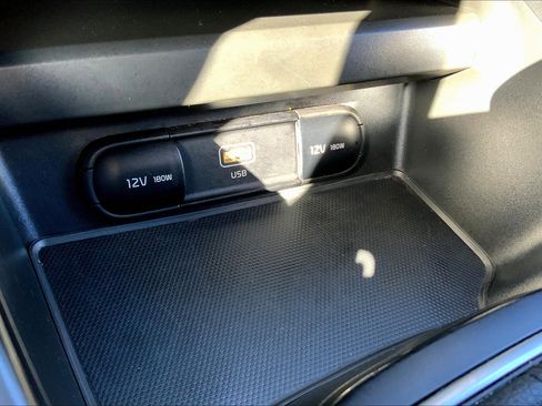 Used 2023 Kia Soul LX w/ LX Technology Package image 35