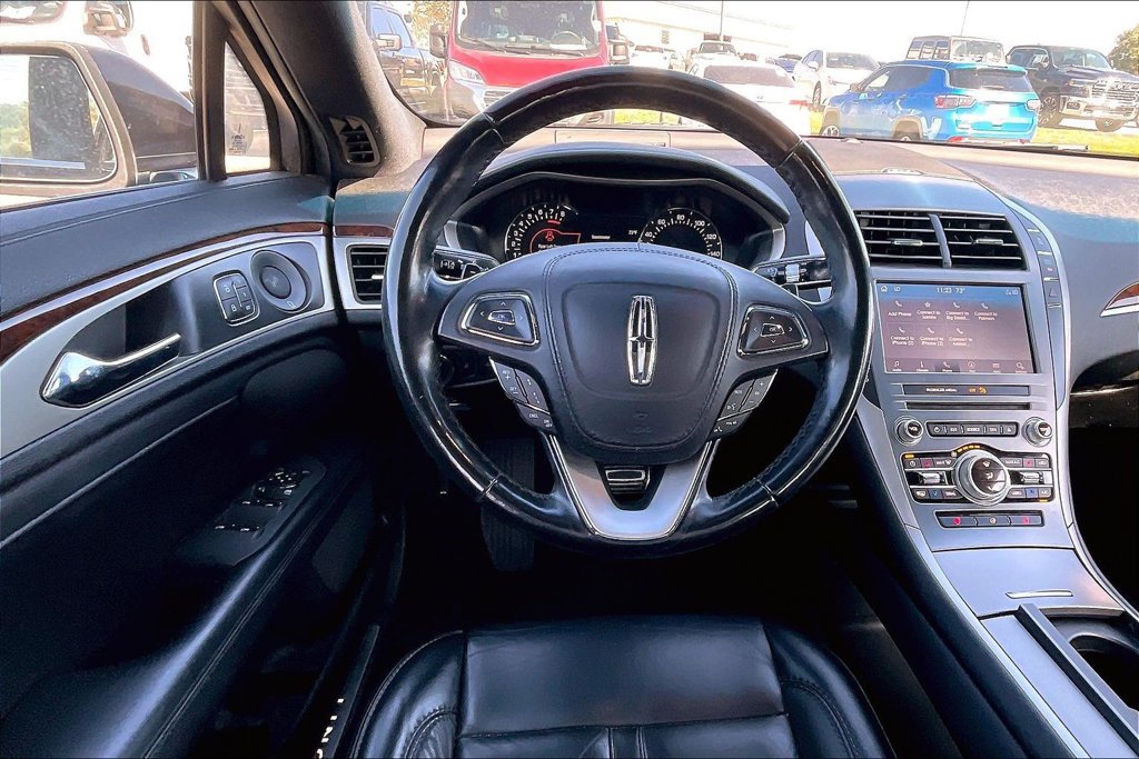Used 2019 Lincoln MKZ Reserve w/ Reserve Plus Package AWD/4WD image 5