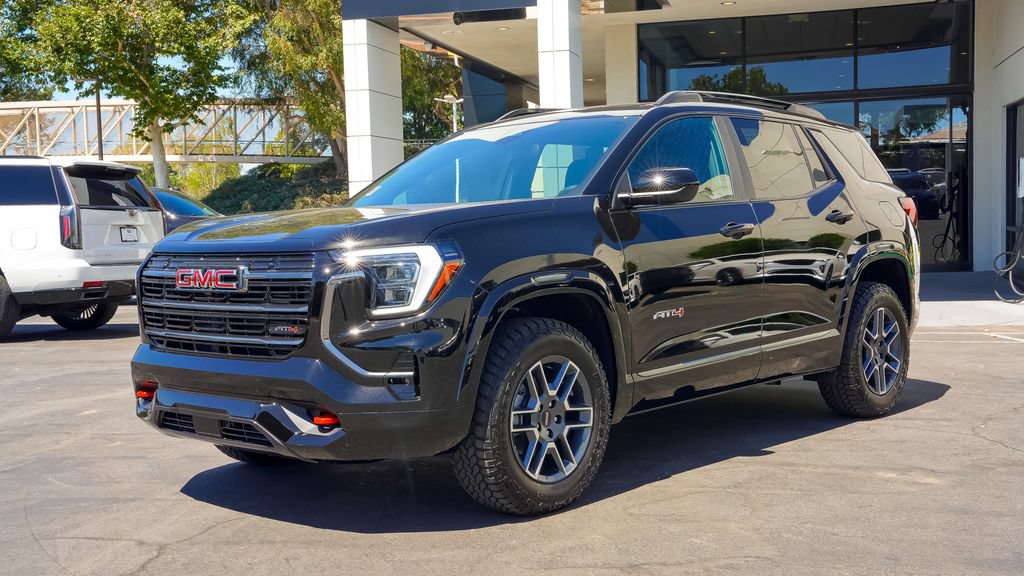 New 2027 GMC Terrain AT4 w/ Technology Package II AWD/4WD image 3