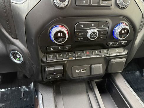 Used 2020 GMC Sierra 2500 Denali w/ Denali Ultimate Package image 26