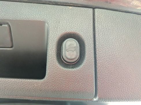 Used 2018 GMC Yukon Denali w/ Denali Ultimate Package image 11