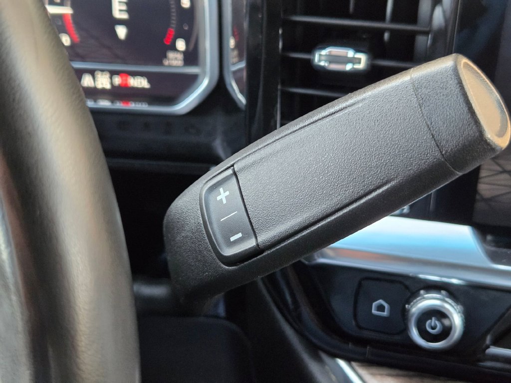 Used 2023 GMC Sierra 1500 Elevation AWD/4WD image 18