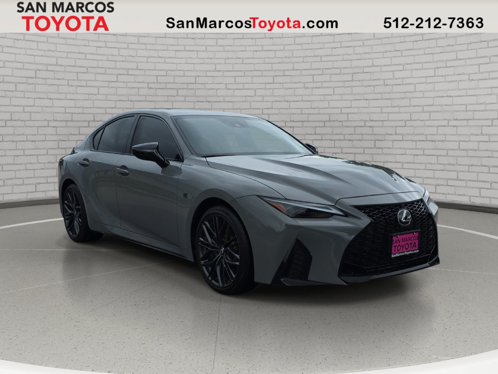 Used 2025 Lexus IS 500 RWD image 3