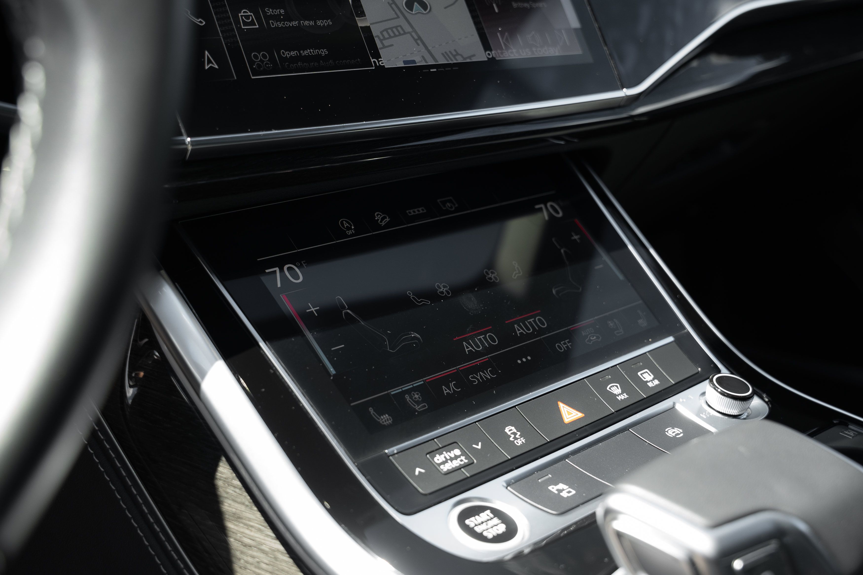 Certified 2025 Audi Q8 Premium Plus w/ Premium Plus Package AWD/4WD image 13