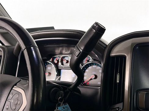 Used 2019 Chevrolet Silverado 2500 High Country image 16