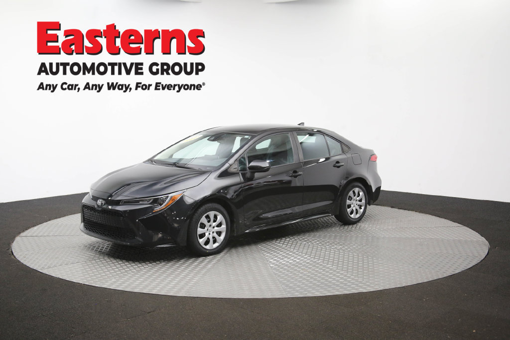 Used 2021 Toyota Corolla LE w/ Carpet Mat Package (TMS) FWD image 59