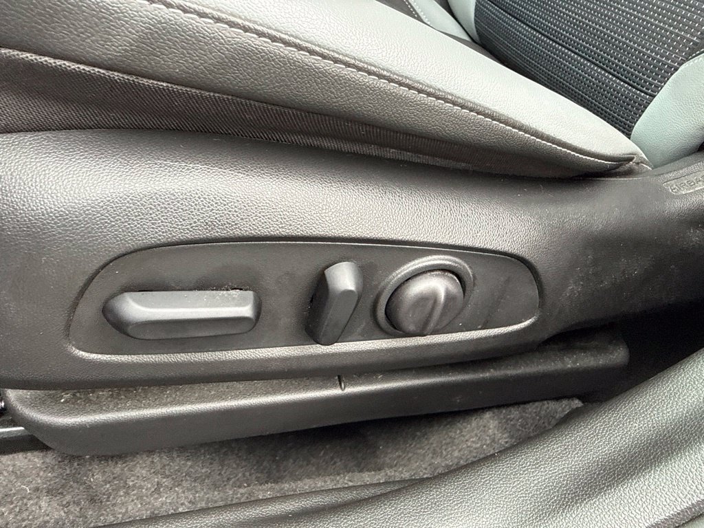Used 2025 Buick Envista Preferred w/ Convenience I Package FWD image 22