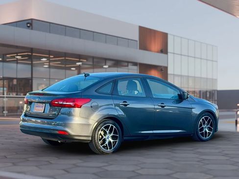Used 2017 Ford Focus SEL w/ Interior Protection Package FWD image 10