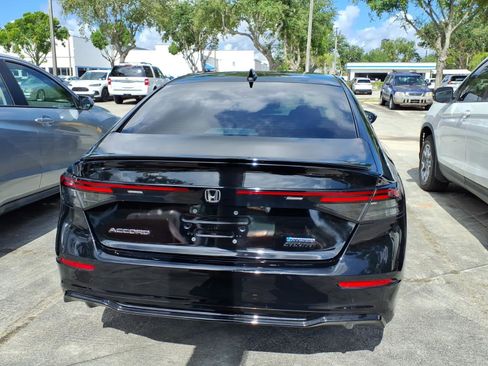 Used 2023 Honda Accord Sport image 8