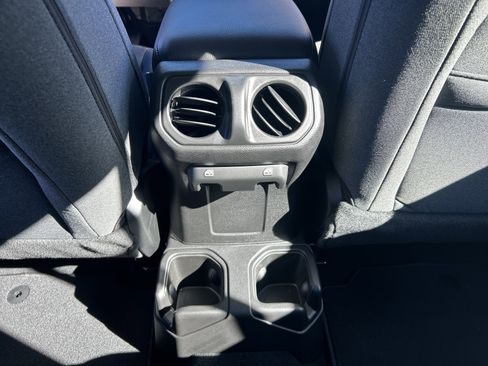 New 2026 Jeep Gladiator Sport image 46