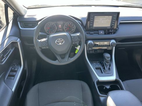 Used 2021 Toyota RAV4 LE image 23