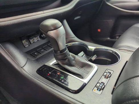 Used 2019 Toyota Highlander Limited FWD image 16