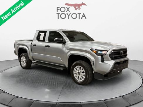 Used 2024 Toyota Tacoma SR AWD/4WD image 8